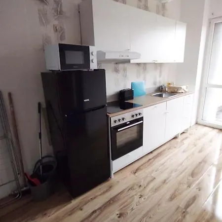 With Balcony & Garden N1l Zeitz