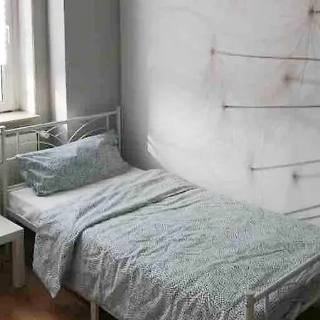 Appartamento With Balcony & Garden N1l Zeitz