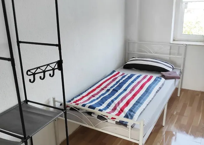 Lägenhet With Balcony & Garden N1l Zeitz