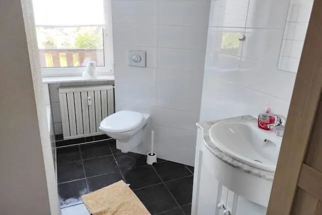 Lägenhet With Balcony & Garden N1l Zeitz