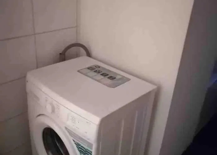 With Balcony & Garden N1l Lägenhet Zeitz