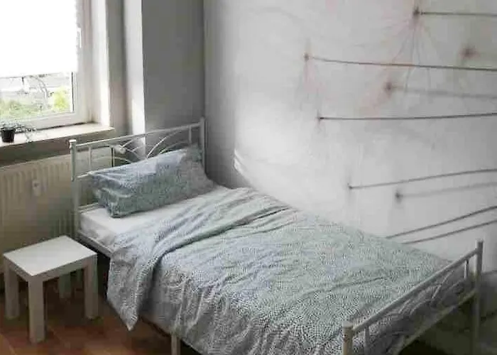 Lägenhet With Balcony & Garden N1l Zeitz